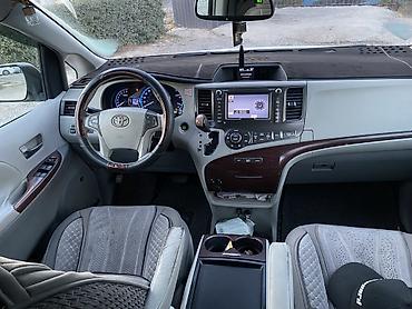 mini v: Toyota Sienna: 2011 г., 3.5 л, Автомат, Бензин, Минивэн — 4