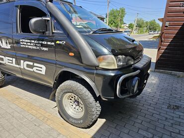 Mitsubishi: Mitsubishi Delica: 1994 г., 2.8 л, Автомат, Дизель, Минивэн