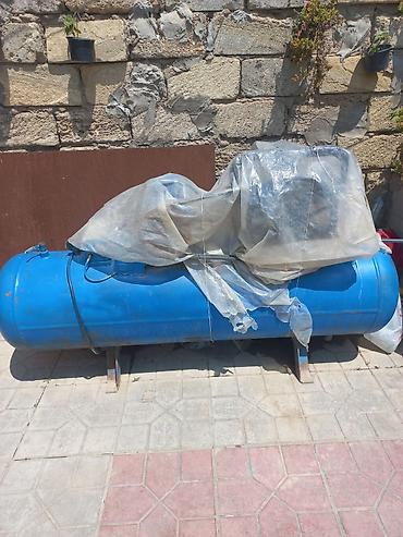 Avtoservis avadanlıqları: Avto-servis üçün tam avadanlıq və alət dəsti Tərkibi: - Böyük həcimli — 1
