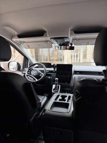 Hyundai: Hyundai Staria: 2022 г., 2.2 л, Автомат, Дизель, Минивэн — 6