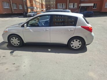 расрочкага машина алам: Nissan Versa: 2011 г., 1.8 л, Автомат, Бензин, Хэтчбэк