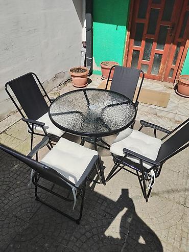 Stilske garniture: Baštenski set – sto, 4 stolice i suncobran - Okrugli sto sa — 10