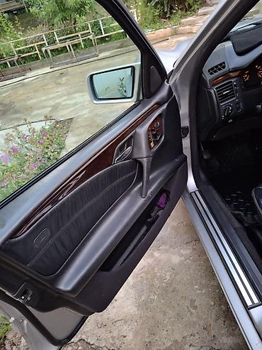 мерседес т 1: Mercedes-Benz E-Class: 1998 г., Автомат, Седан — 4