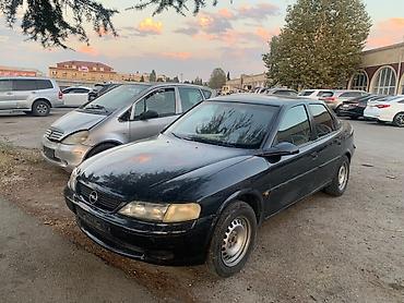 chapman siqaret: Opel sedan – ehtiyat hissələri üçün Model: Opel (sükan və emblemə — 4