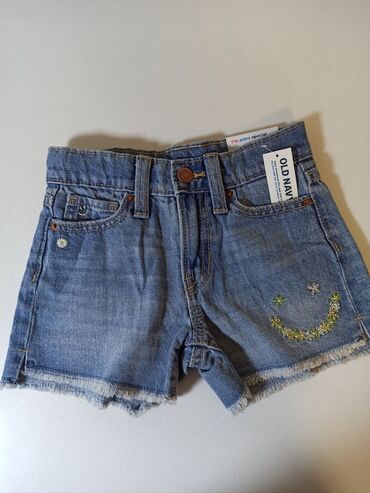 детские вещи с америки: Новые джинсовые шорты на девочку. Известный фирмы Old Navy. Примерный