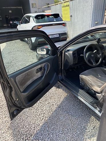 микра афтобус: Nissan Almera: 1992 г., Механика, Бензин, Седан — 3