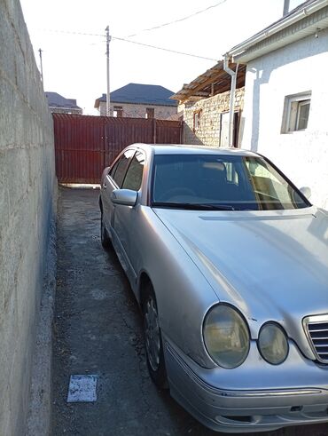 Mercedes-Benz: Mercedes-Benz E-Class: 2001 г., 2 л, Автомат, Бензин, Седан — 2