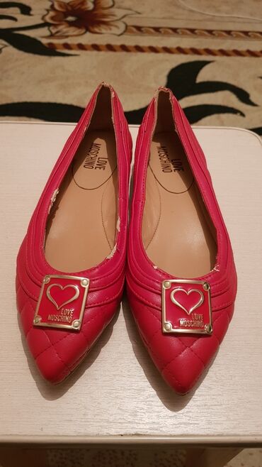 продаю женскую обувь: Туфли 36, цвет - Красный