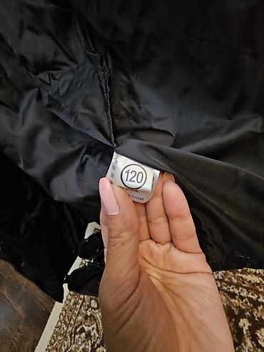 Верхняя одежда: Продаю верхнюю одежду на девочку 5-6,5 лет. Вся одежда в идеальном — 27