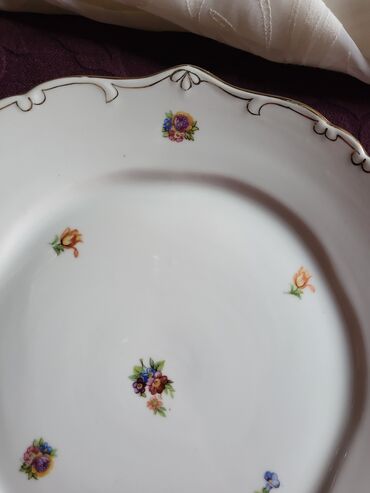 Stare vaze i dekor: Tanjir Hollohaza iz 1949 do 1970.godine. madjarski porcelan za — 4