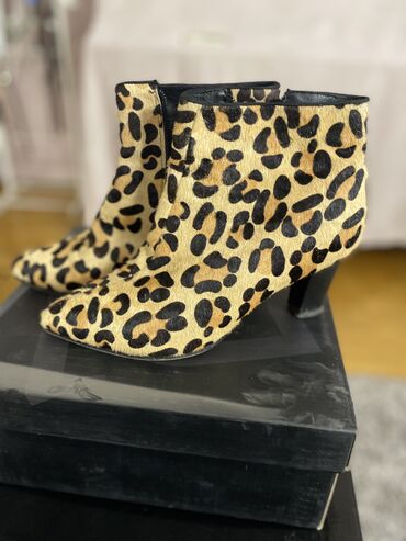 leopard cipele: Ankle boots, 38