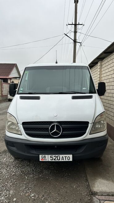 Легкий грузовой транспорт: Легкий грузовик, Mercedes-Benz, Стандарт — 1