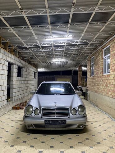 Mercedes-Benz: Mercedes-Benz E-Class: 1997 г., 2.3 л, Автомат, Бензин, Седан