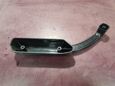 Auto delovi: Ručke desnih vrata Lada 21213,21214 Niva . Plasticna. originalna — 9