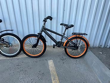 Подростковые велосипеды: Два детских/подростковых велосипеда 20" 1) BMX (чёрный) - Формат: BMX — 3