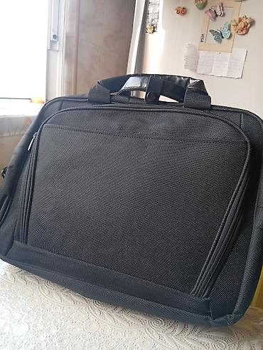 Qara rəngli laptop/iş çantası - Klassik dizayn, neytral qara rəng - lalafo.az -da Qara rəngli laptop/iş çantası - Klassik dizayn, neytral qara rəng -