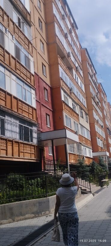 продажа квартир трёх комнатную тунгуч микрорайон 106 серия: 1 комната, 33 м², 105 серия, 6 этаж, Косметический ремонт