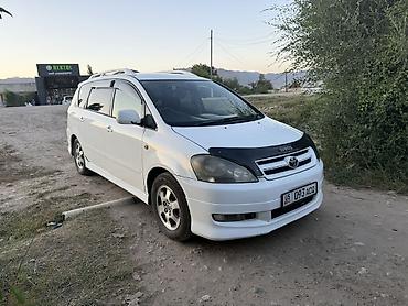бак на волво: Toyota Ipsum: 2001 г., Автомат, Бензин, Минивэн — 4