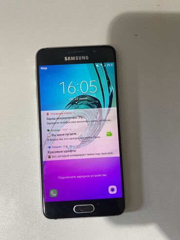 samsung rv509: Samsung Galaxy A3, Колдонулган, 16 GB, түсү - Алтын, 2 SIM, eSIM