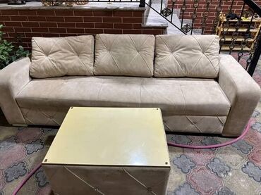 60 illik yubiley tortu: Divan