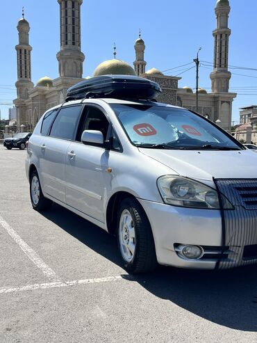 купить фронтальный погрузчик бу: Toyota Avensis Verso: 2003 г., 2 л, Механика, Дизель, Вэн/Минивэн