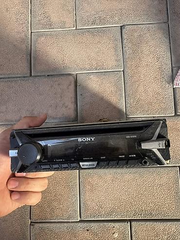 sprinter 516: АВТОМАГНИТОЛА SONY CDX-G1100 - Однодиновая передняя панель - — 1