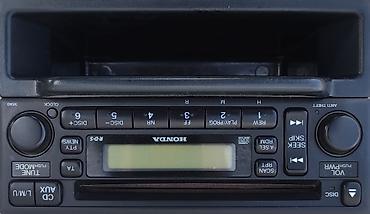 гур срв: Штатная магнитола Honda CRV 2 поколения 2002 г CD-чейнджером и радио — 1