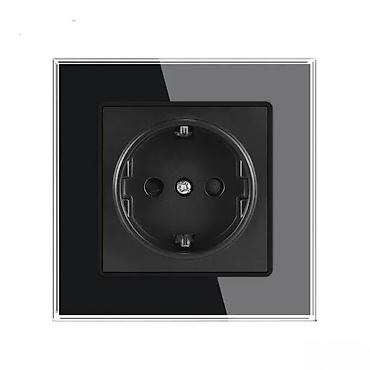 Utičnice: UTIČNICA SA STAKLENIM PANELOM STAKLENA UTIČNICA SA STEGAČIMA | *U — 1