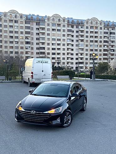 Hyundai: Hyundai Elantra: 2 l | 2019 il Sedan — 12