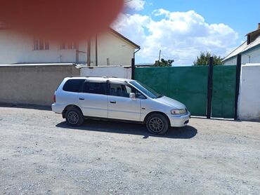 домик на колесо: Продается минивэн Honda Odyssey серебристого цвета, представленный в
