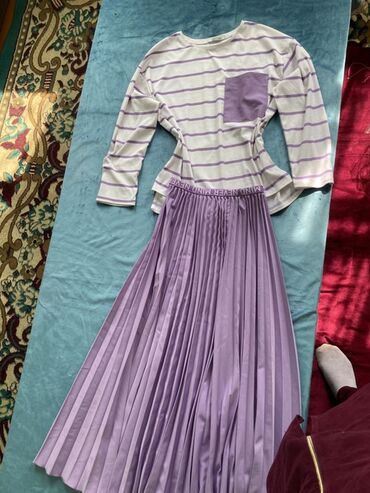 белая ночная сорочка: Женский комплект в лавандовой гамме. Могу привезти до Шлагбаума в