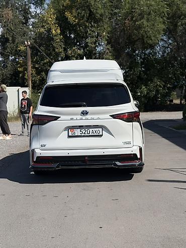 тайота хилюкс: Toyota Sienna: 2023 г., 2.5 л, Автомат, Гибрид, Минивэн — 4