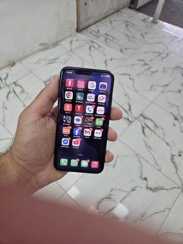 işlənmiş qabyuyan: IPhone X, 256 GB, Face ID