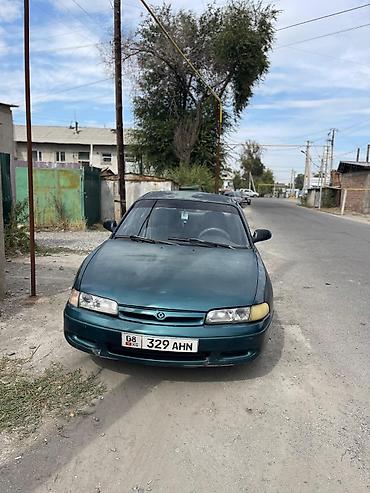 Mazda 626: 1993 г., 1.8 л, Механика, Бензин, Седан