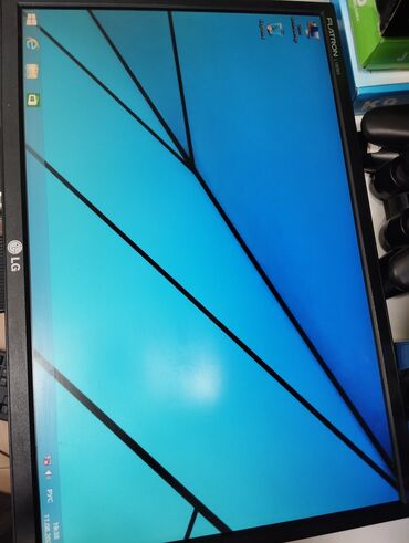 Masaüstü kompüterlər və iş stansiyaları: Tecili satlir ekranda olur adelniOfis və ya ev istifadəsi üçün nəzərdə — 2