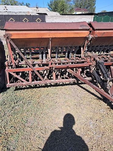 Зерновые сеялки: Сеялка зерновая прицепная + разбрасыватель удобрений (агрегатный — 1