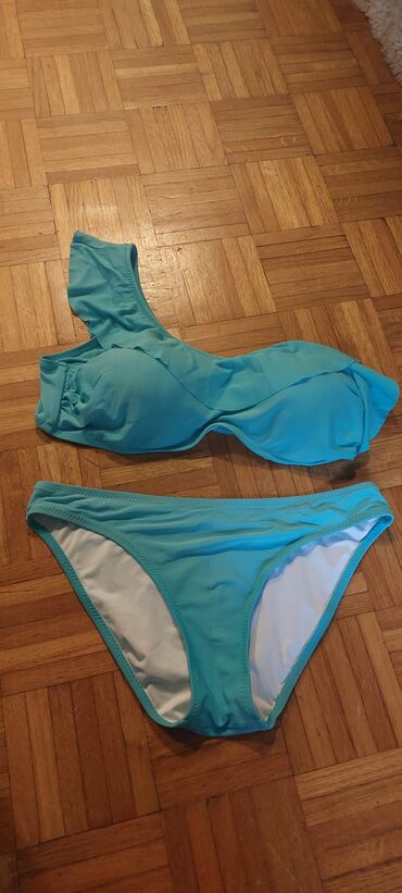 kupaći kostimi za punije žene: M (EU 38)