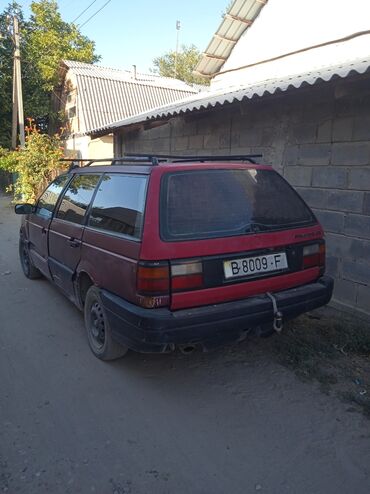 кпп пасат: Volkswagen Passat Variant (универсал), красный цвет, 5 дверей. Задний