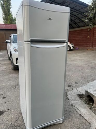 скупка швейных машинок подольск: Холодильник Indesit, Б/у, Двухкамерный, Less frost, 50 * 200 * 60