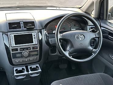 Toyota: Toyota Ipsum: 2002 г., 2.5 л, Бензин, Минивэн — 11