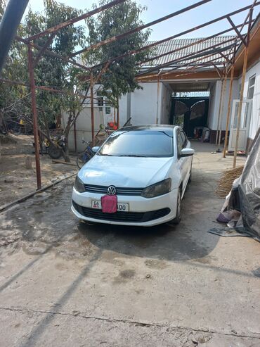 бампер деу матиз: Volkswagen Polo: 2013 г., 1.6 л, Механика, Бензин, Седан