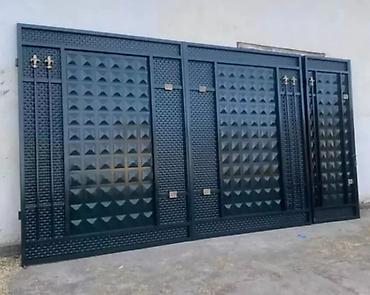 Распашные ворота: Металлические въездные ворота с калиткой. - Материал: сталь/металл — 14