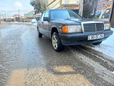 mercedes benz w204: Mawln cox yaxwl vezyededi curuk yoxdu .tek kasmetik iwleri var .ilkin