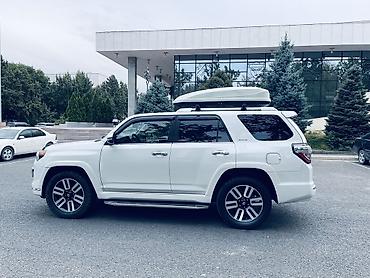 4 рунер: Toyota 4Runner: 2018 г., 4 л, Автомат, Газ, Внедорожник — 3