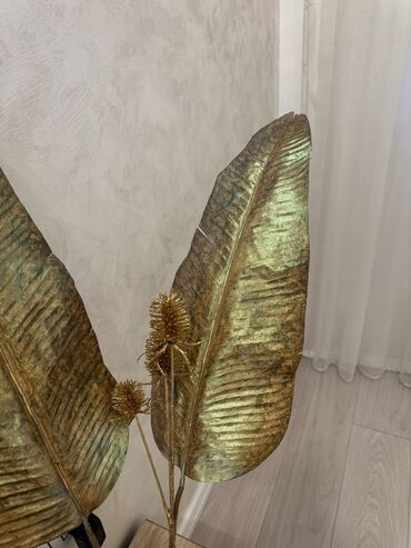 Süni güllər: Her biri satiwda qiymetle bagli wapla elaqe saxlayin — 2