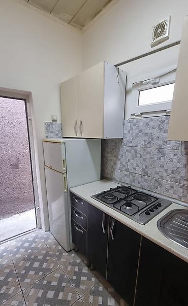 Дома: Xetai Rayonu Babek prospektinde,yola yaxin, 1 otaqli ev satilir,qiymet — 1