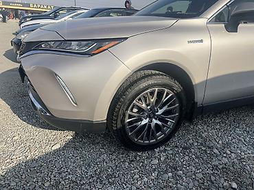 Toyota: Toyota Venza: 2021 г., 2.5 л, Типтроник, Гибрид, Внедорожник — 13