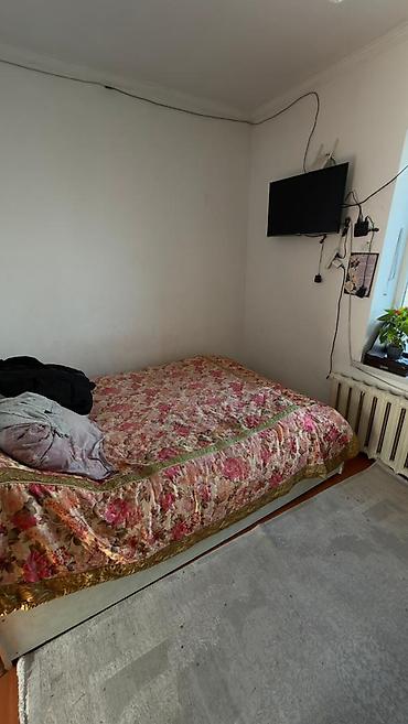 Продажа коттеджей и домов: Срочно продаётся дом! Локация: Ак-Босого Площадь участка: 4,5 сотки — 4