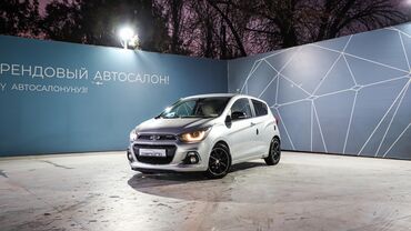 Chevrolet: Chevrolet Spark: 2016 г., 1 л, Автомат, Бензин, Хэтчбэк