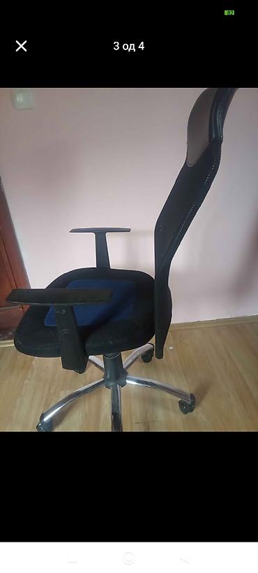 Ergonomiska kancelarijska stolica sa mrežastim naslonom - Mrežasti